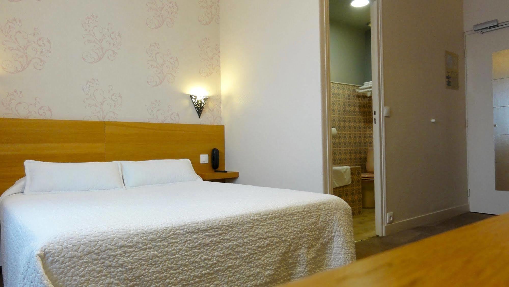 Logis Hotel Restaurant Clair Cottage, Chisseaux - Chenonceaux المظهر الخارجي الصورة